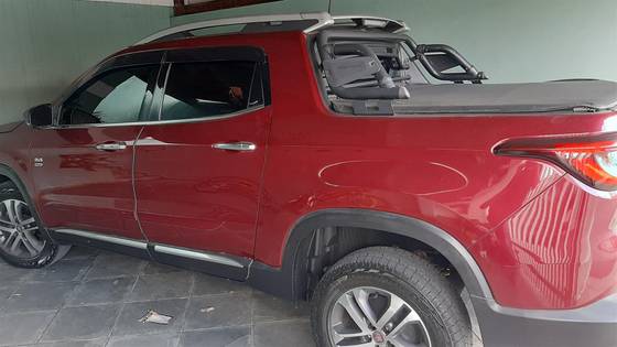 FIAT TORO 2.0 16V TURBO DIESEL VOLCANO 4WD AT9